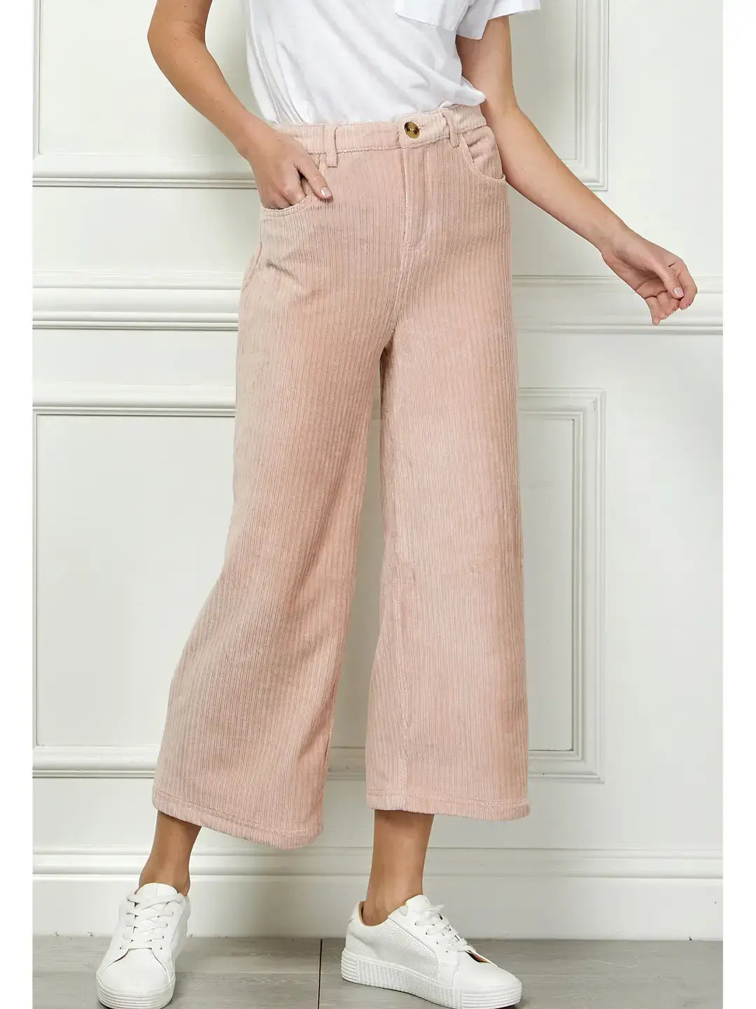 WIDE LEG ANKLE LENGTH CORDUROY PANTS