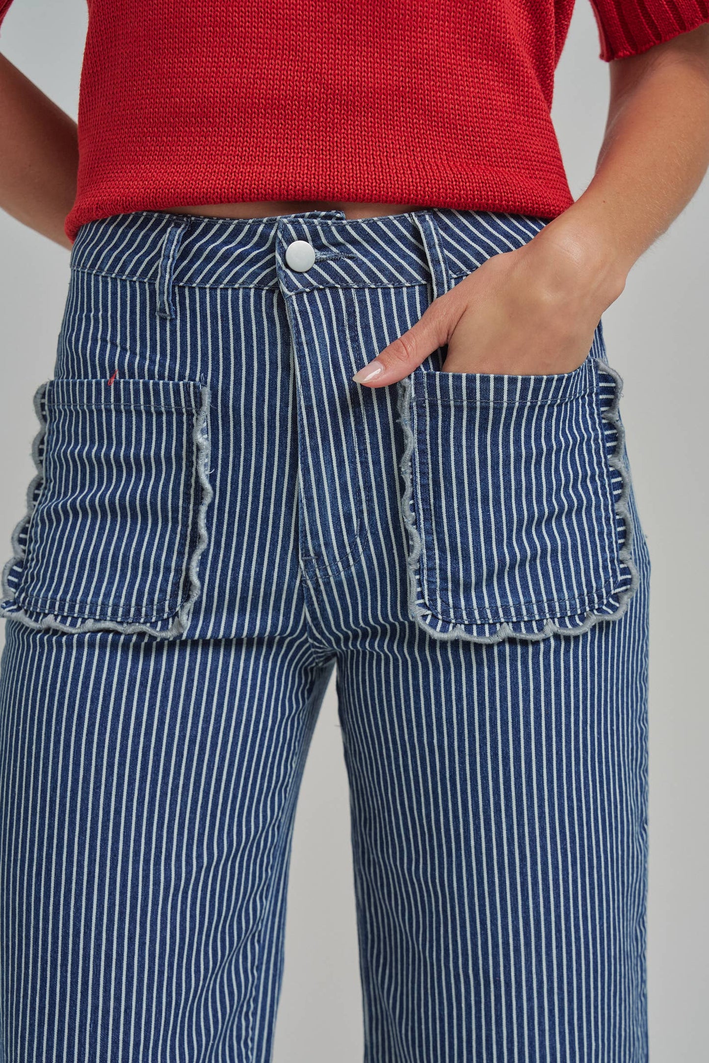 MID RISE WIDE LEG STRIPE DENIM JEANS WITH SCALLOPED POCKETS