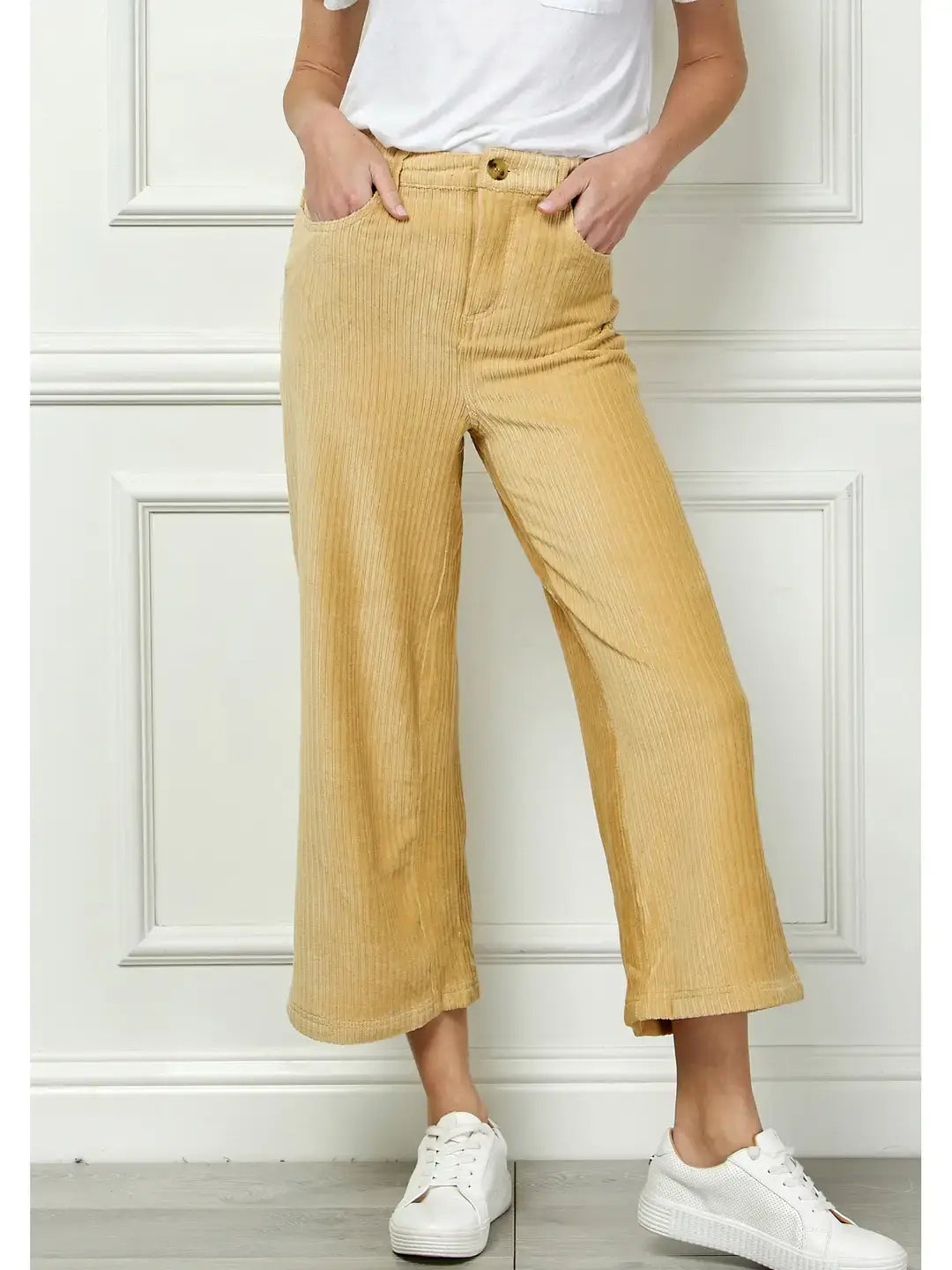 WIDE LEG ANKLE LENGTH CORDUROY PANTS