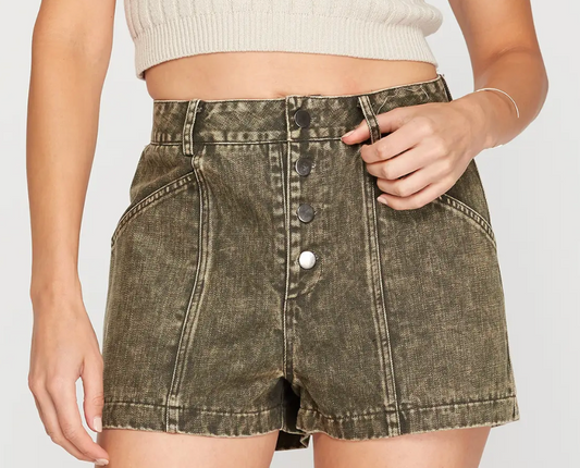 WASHED TWILL BUTTON DOWN SHORTS WITH POCKETS