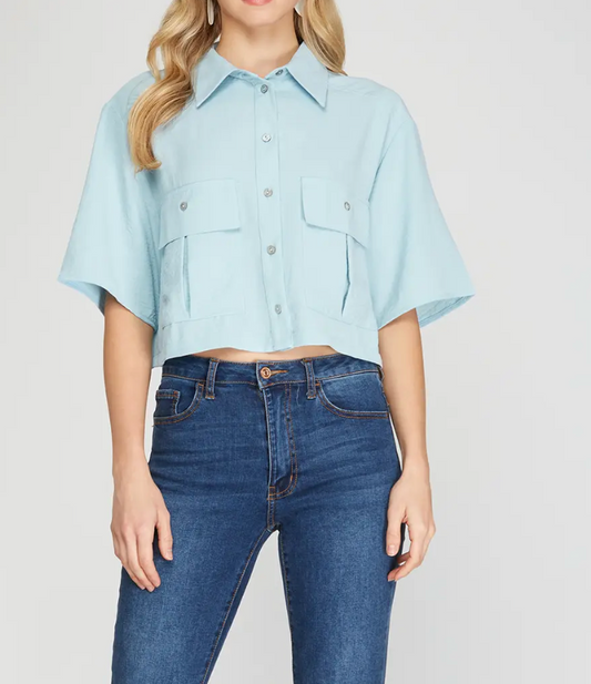 HALF SLEEVE WOVEN BUTTON DOWN CROP TOP WITH UTILITY POCKETS