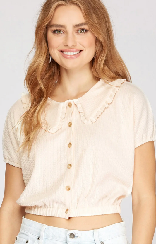 SHORT SLEEVE DROP SHOULDER KNIT RUFFLE- COLLARED CROP
