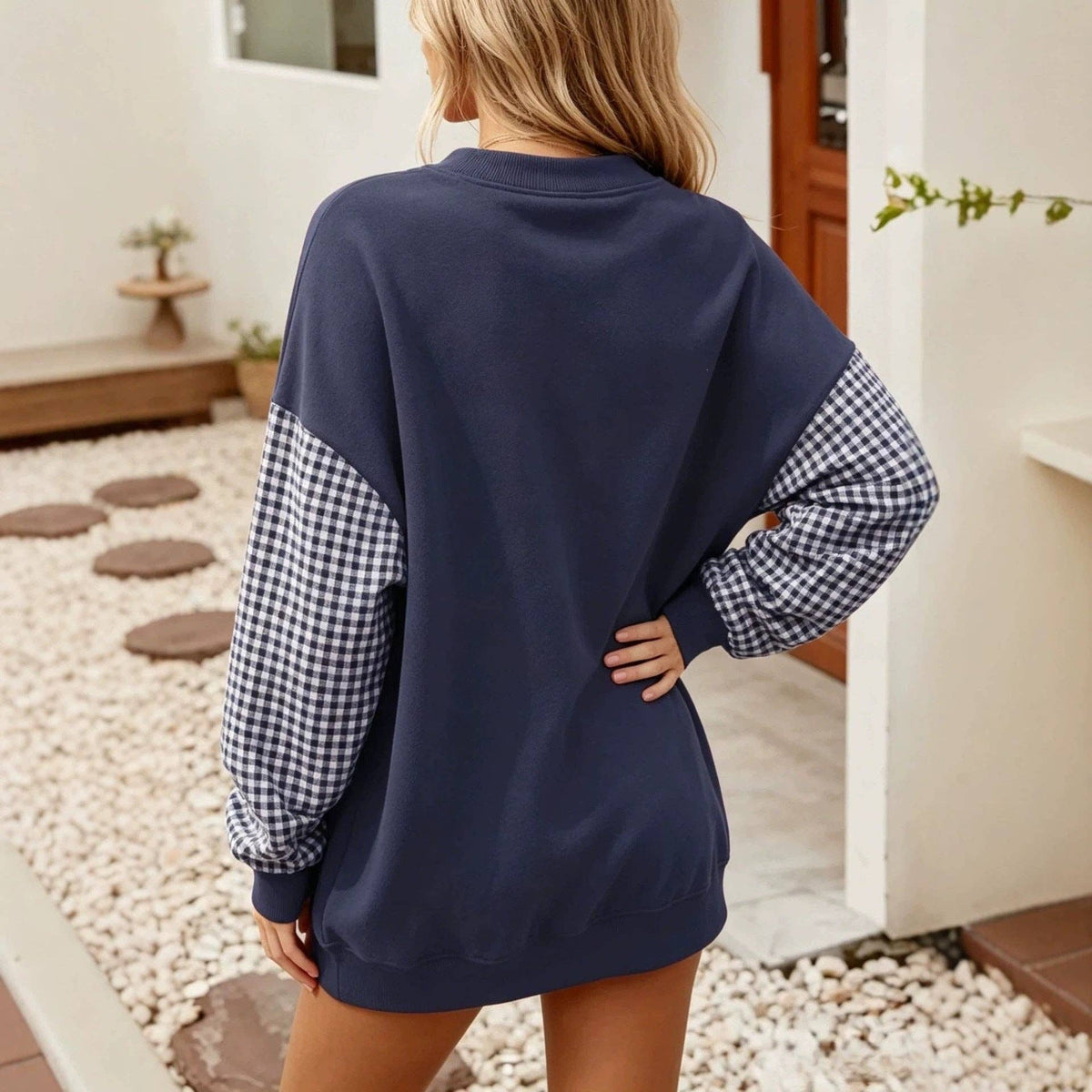Gingham Sleeve Sweatshirt Oversized Crewneck Pullover